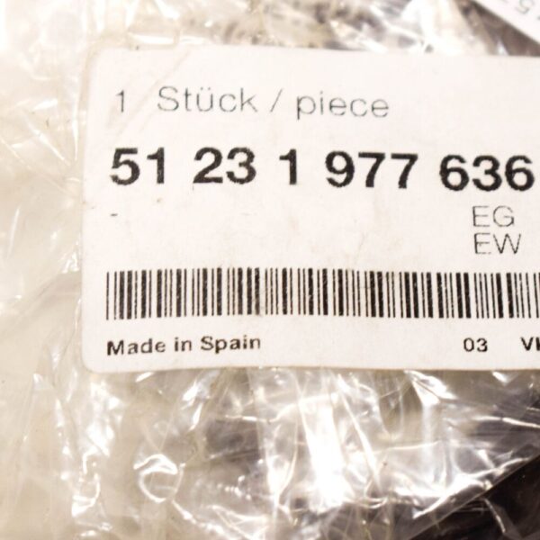 51231977636 - BMW 3 E36 Right Lower Bonnet Lock Catch RHD 51231977636 NEW GENUINE