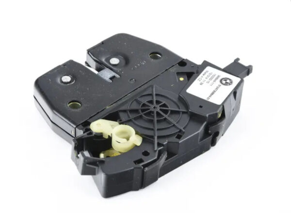 51247308844 - NEW BMW 3 TOURING E91 TAILGATE LOCK 7308844 51247308844 06-11 ORIGINAL
