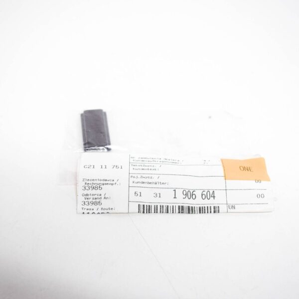 51311906604 - BMW 3 E30 windshield molding clip 51311906604 1906604 NEW ORIGINAL