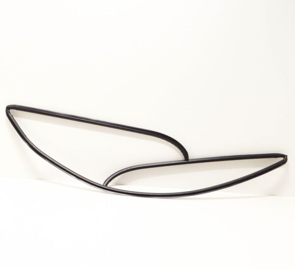 51317027916 - BMW 5 E60 Rear Upper Windscreen Seal 51317027916 7027916 NEW GENUINE