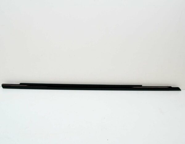 51337465150 - NEW BMW 3 G20 FRONT RIGHT DOOR WINDOW OUTER STRIP 7465150 51337465150 ORIGINAL