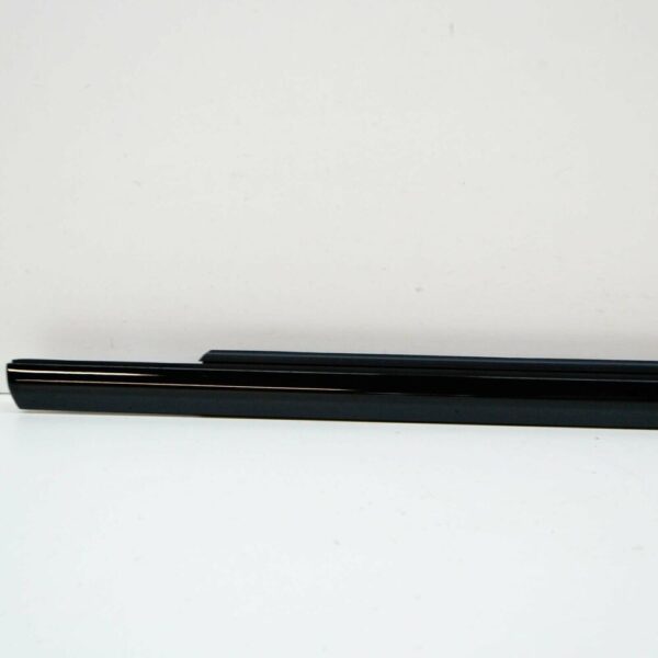 51337465150 - NEW BMW 3 G20 FRONT RIGHT DOOR WINDOW OUTER STRIP 7465150 51337465150 ORIGINAL