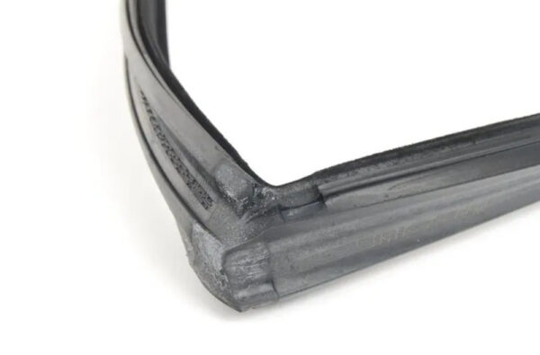 51348159817 - BMW 5 E39 Rear Left Window Seal 51348159817 8159817 NEW GENUINE