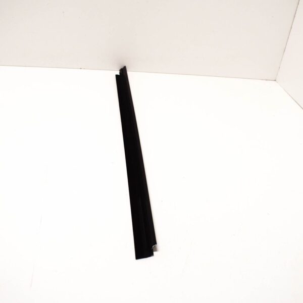 51361933752 - BMW 3 E30 convertible, right outer gasket strip 51361933752 NEW