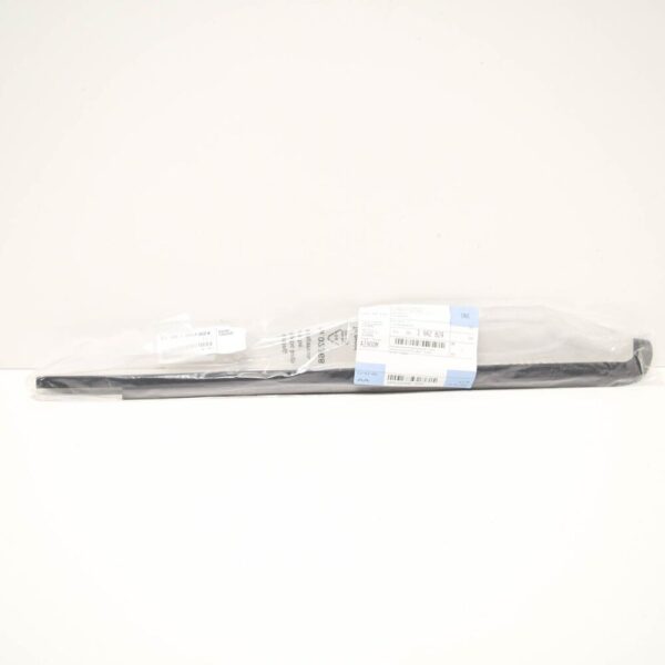 51361942824 - BMW 3 E30 Convertible Right Door Interior Sealing Strip 51361942824 New