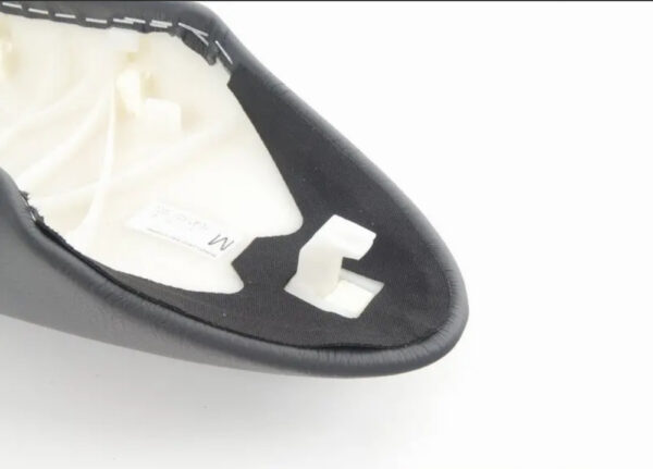 51417133508 - OEM MINI CABRIO R52 FRONT RIGHT DOOR ARMREST BLACK LEATHER 51417133508 GENUINE