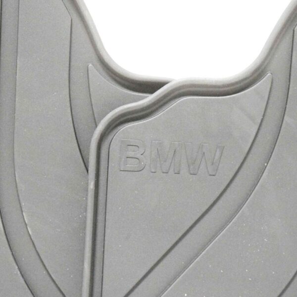 51472336599 - BMW 3 E90 floor mat set rear 51472336599 2336599 NEW