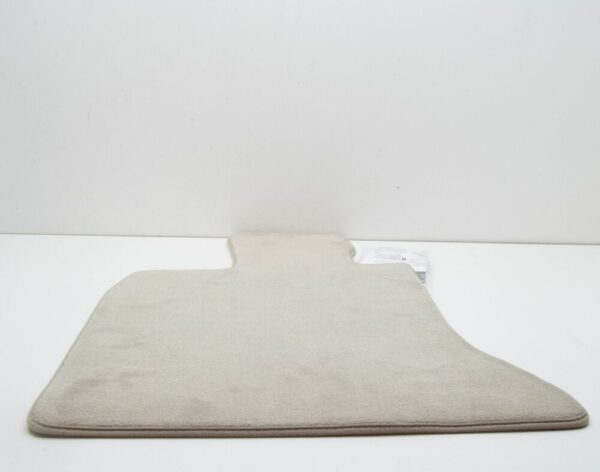 51477230458 - BMW 5 Gran Turismo F07 Front Driver Mat LHD 51477230458 NEW
