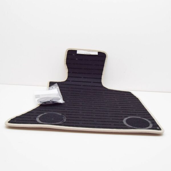 51477230458 - BMW 5 Gran Turismo F07 Front Driver Mat LHD 51477230458 NEW