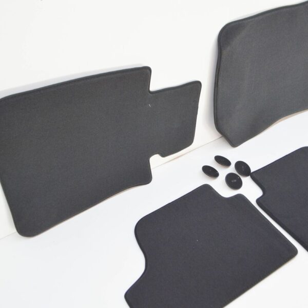51477316613 - BMW 3 Convertible E93-Foot Matts Set 51477316613 7316613 New