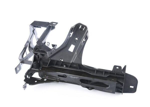 51647211519 - BMW F06 F12 F13 640i 650 xDrive M6 Large Coupe Driver Left Brackets 51647211519