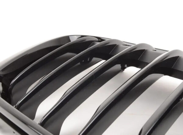51712407732 - NEW BMW X1 F48 M PERFORMANCE GLOSS BLACK FRONT RIGHT GRILLE 51712407732 ORIGINAL