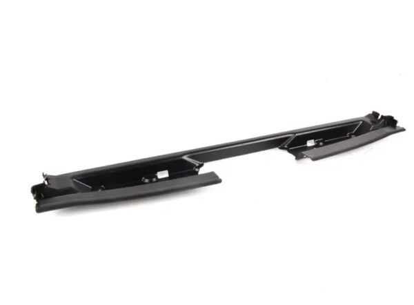 51717050650 - BMW 5 E60 Front Top Air Duct Trim 7050650 51717050650 NEW ORIGINAL
