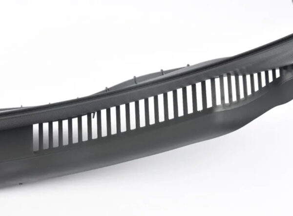 51717380739 - OEM MINI COUNTRYMAN F60 FRONT WINDSHIELD COWL COVER PART 1 51717380739 GENUINE