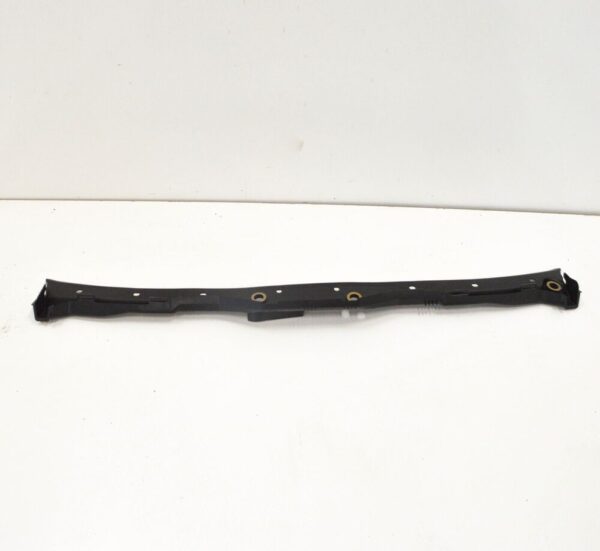 51718159292 - BMW 5 E39 windshield trim 51718159292 new