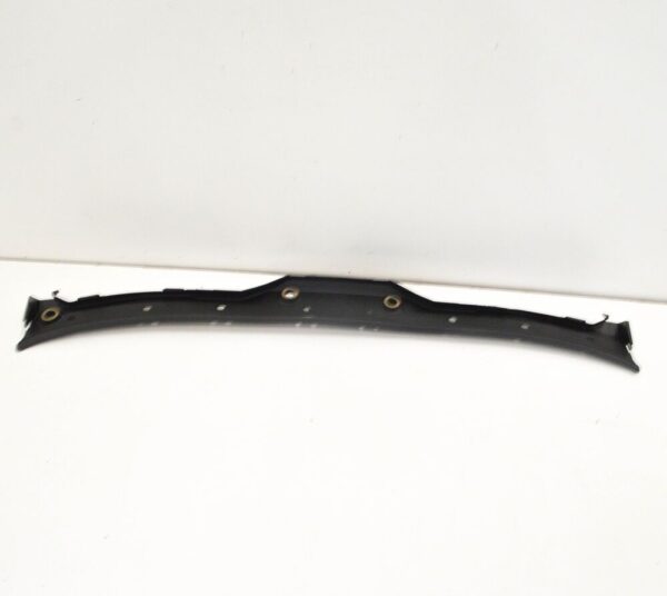 51718159292 - BMW 5 E39 windshield trim 51718159292 new