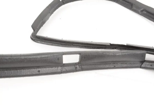 51718174494 - NEW BMW 7 E38 FRONT RIGHT DOOR SEALING RUBBER 8174494 51718174494 ORIGINAL