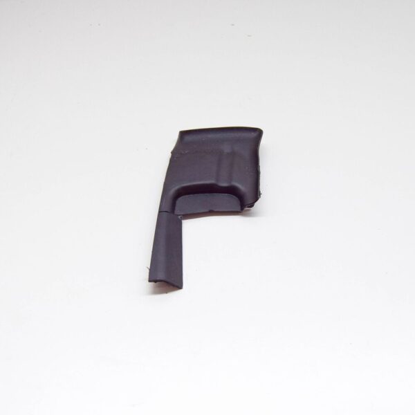 51718220948 - BMW 5 E39 Right Water Channel Cover 51718220948 8220948 NEW GENUINE