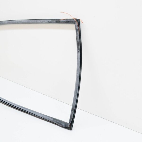 51728146765 - BMW 3 Series Compact E36 window sealing rear left 51728146765 8146765 new