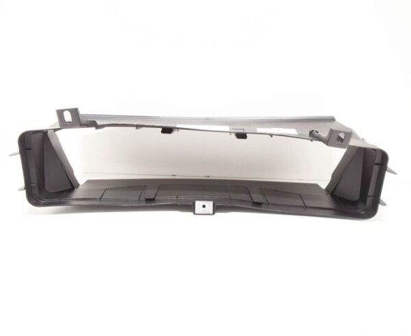 51747189264 - BMW 1 E81 M Bottom Air Duct 51747189264 7189264 NEW