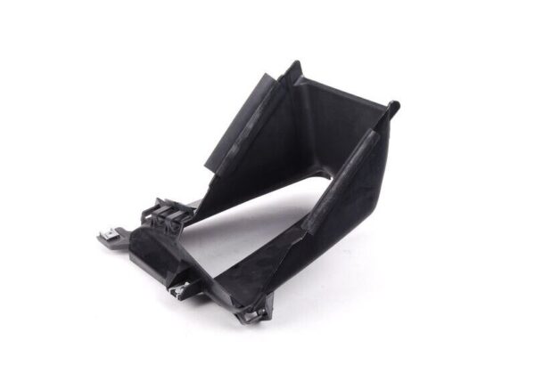 51748046326 - BMW E82 Genuine Right Front Engine Oil Radiator Air Duct
