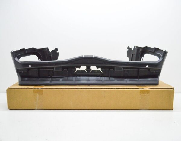 51748070476 - NEW BMW X4 F98 FRONT UPPER RADIATOR SUPPORT AIR DUCT 51748070476 8070476