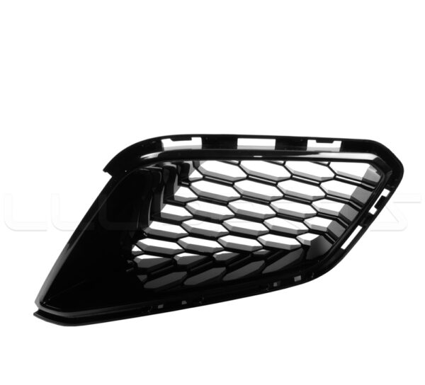 51748075624 - BMW F40 FRONT BUMPER LOWER AIR INTAKE GRILLE RIGHT ORIGINAL 51748