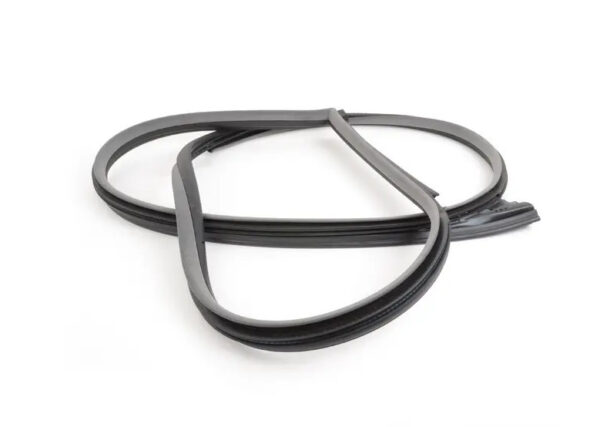 51767008582 - NEW BMW 6 SERIES E63 BASALT GREY EDGE DOOR GASKET RIGHT 7008582 04-04