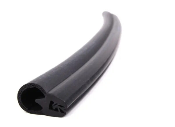 51767034165 - BMW 5 E60 side bonnet seal 7034165 51767034165 NEW