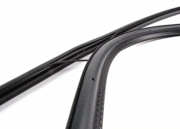 51767110420 - BMW 5 E60 trunk lid gasket 7110420 51767110420 NEW ORIGINAL