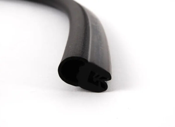 51767143757 - NEW BMW 3 Series E90 FRONT HOOD SEAL 7143757 51767143757 GENUINE