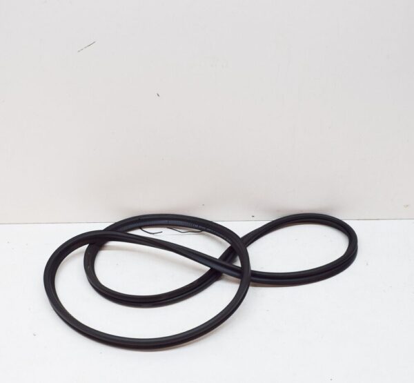 51767182079 - BMW 3 E90 trunk lid gasket 51767182079 7182079 NEW