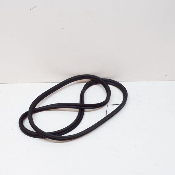 51767182079 - BMW 3 E90 trunk lid gasket 51767182079 7182079 NEW
