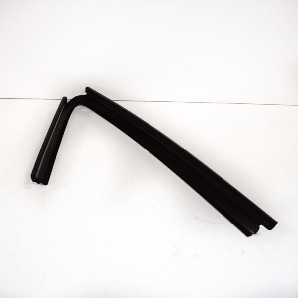 51767210737 - NEW BMW X3 F25 BONNET HOOD RUBBER SEAL 51767210737 OEM