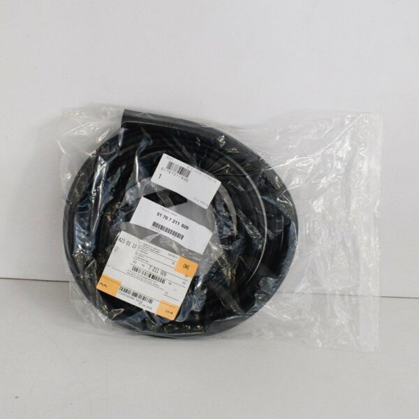 51767211926 - NEW BMW 6 F12 BONNET RUBBER HOOD SEAL 51767211926 7211926 2013