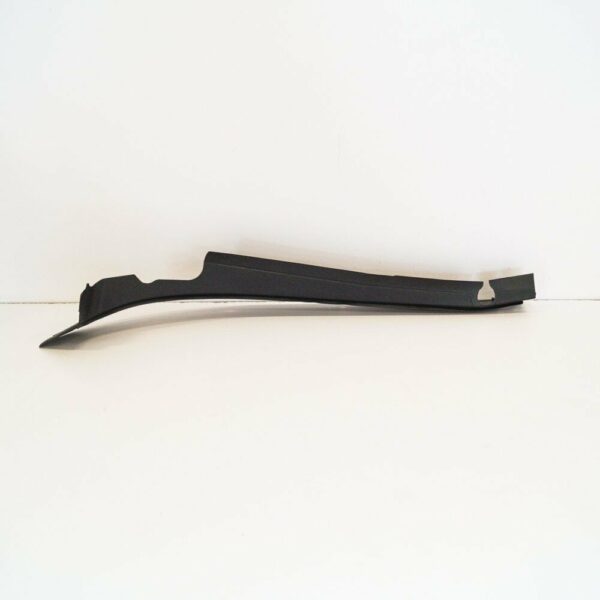 51768061844 - NEW BMW 3 F80 SEALING SIDE PANEL RIGHT 51768061844 8061844 OEM