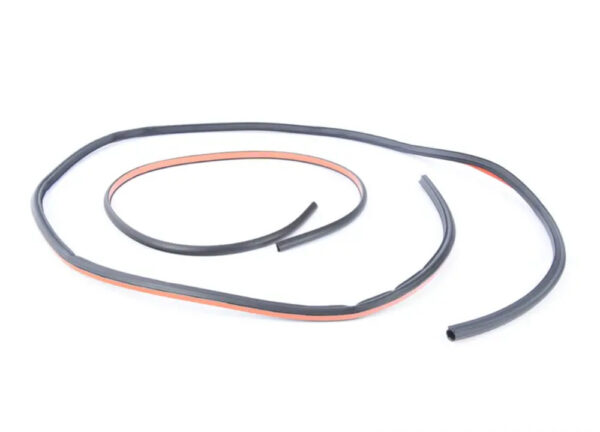 54107304488 - NEW BMW X3 F25 REAR GLASS COVER GASKET 7304488 54107304488 ORIGINAL