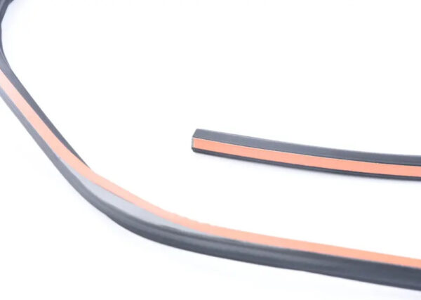 54107304488 - NEW BMW X3 F25 REAR GLASS COVER GASKET 7304488 54107304488 ORIGINAL