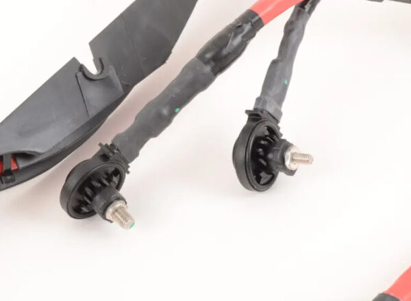 61129205520 - NEW BMW 3 Series e90 PLUS CABLE 61129205520 9205520 ORIGINAL