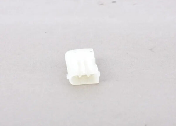 61131378113 - BMW 3 E90 Plug Housing 3-Pin 61131378113 1378113 NEW GENUINE