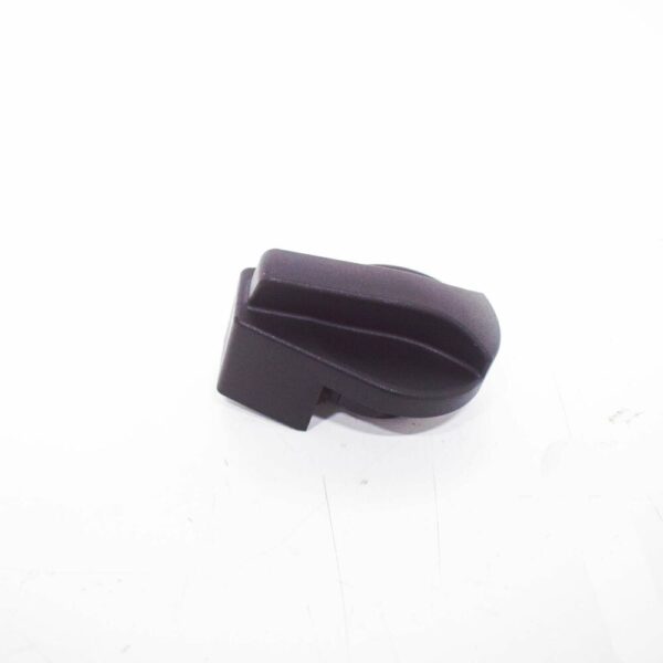 61139334719 - OEM GENUINE BMW IO1 IO1 LCI K17 COVER FOR charging socket 6113933719