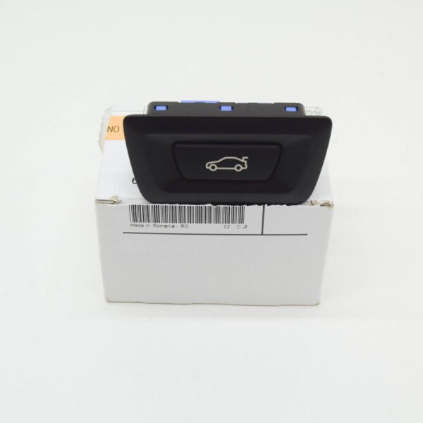 61319275119 - BMW 7 F01, F02 Boot Release Button 61319275119 9275119 NEW