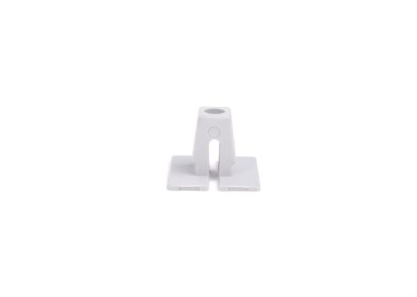 63128374671 - BMW chassis body plastic slot clip plug insert 8374671 63128374671