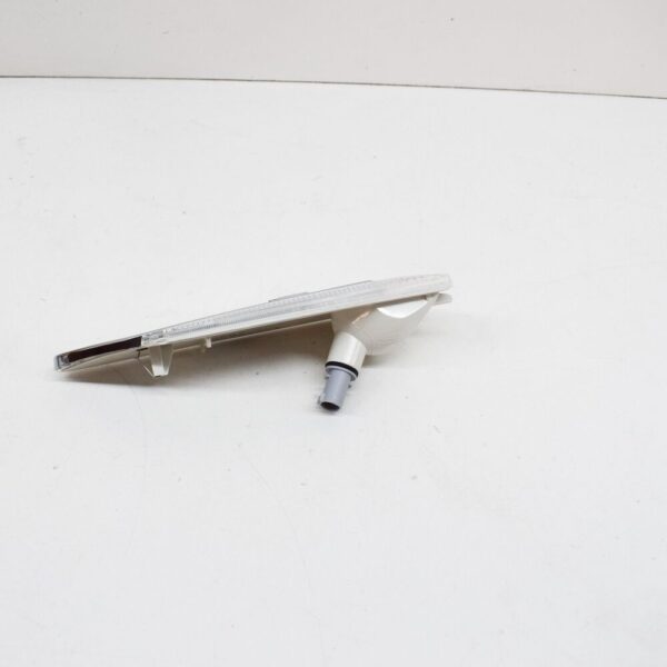 63137358470 - MINI CLUBMAN COOPER S F54 Front Right Indicator 63137358470 NEW
