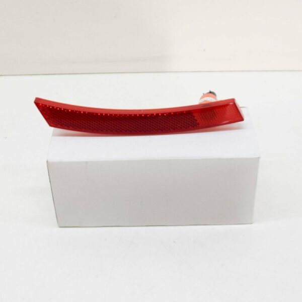 63147165872 - OEM MINI R50 REAR RIGHT BUMPER SIDE MARKER LIGHT REFLECTOR 63147165872 GENUINE
