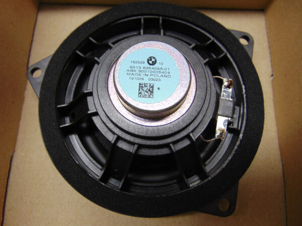 65139354085 - NEW BMW 5 G30 FRONT DOOR MEDIUM TWEETER 9354085 65139354085 ORIGINAL