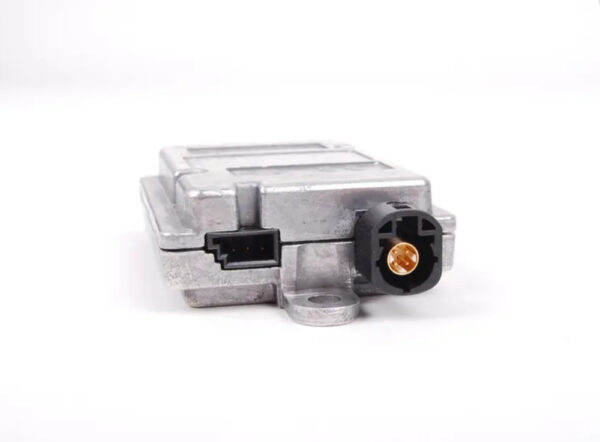84109200503 - NEW OEM MINI CLUBMAN R55 AUDIO INTERFACE USB HUB 84109200503 9200503 GENUINE