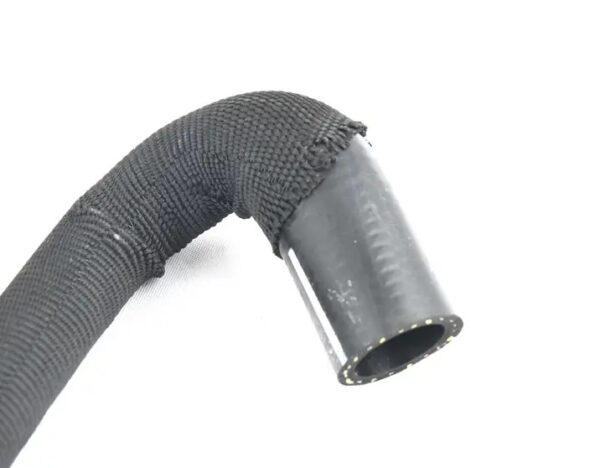 3C0121063E - NEW SKODA SUPERB MK2 3T ENGINE COOLANT HOSE 3C0121063E