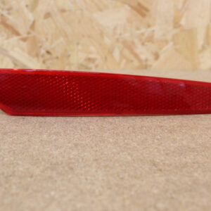 5F0945106F - NEW SEAT LEON 5F REAR RIGHT BUMPER REFLECTOR 5F0945106F ORIGINAL