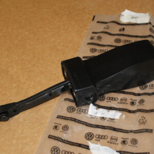 5L0837249C - New SKODA YETI 5L Front Door Latch 5L0837249C Genuine